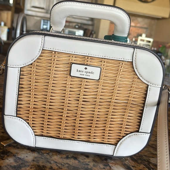 Kate Spade Wicker Pineapple Handbag - Picture 9 of 9